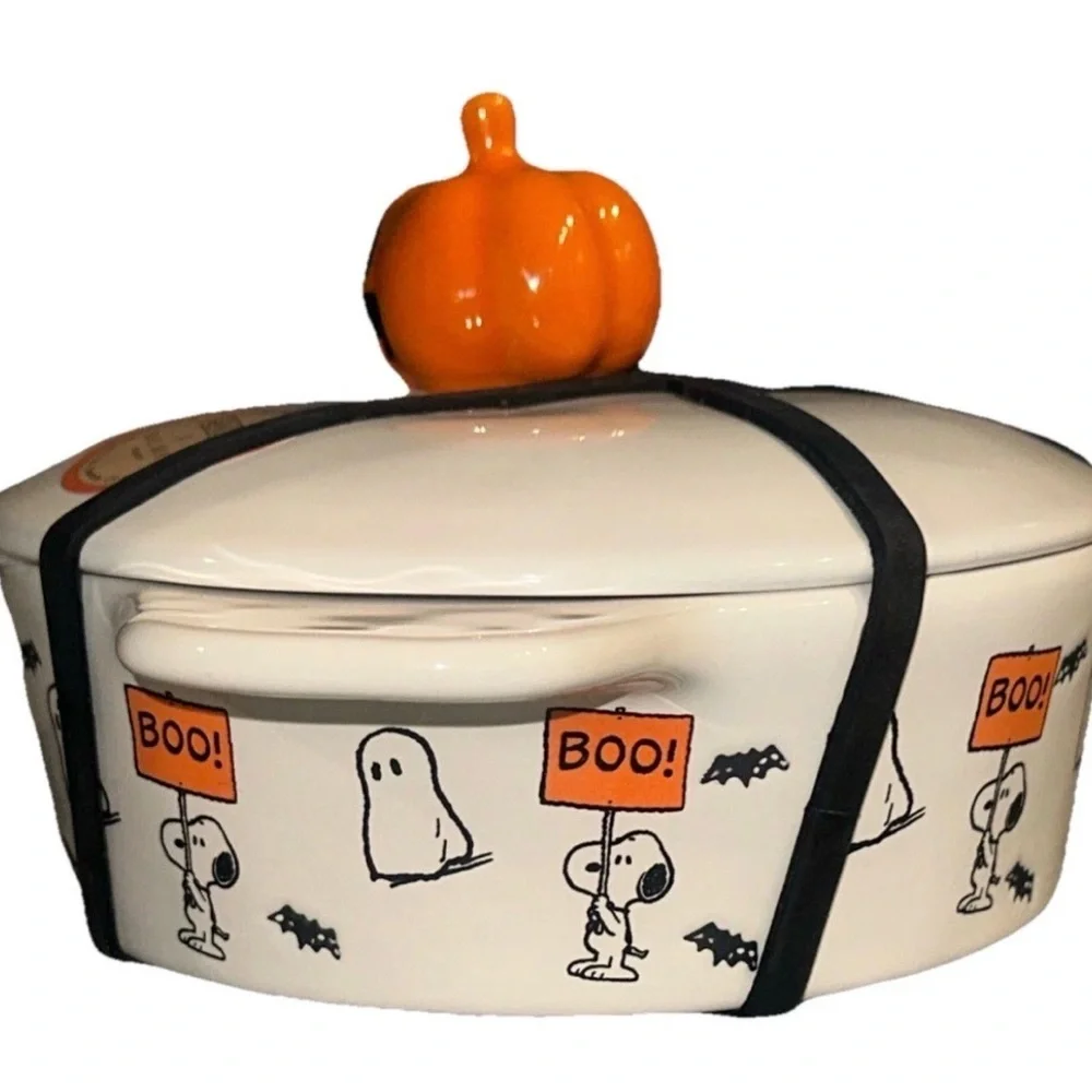 Rae Dunn Peanuts Halloween Snoopy Brie Baker Baking or Candy Dish with Lid NEW